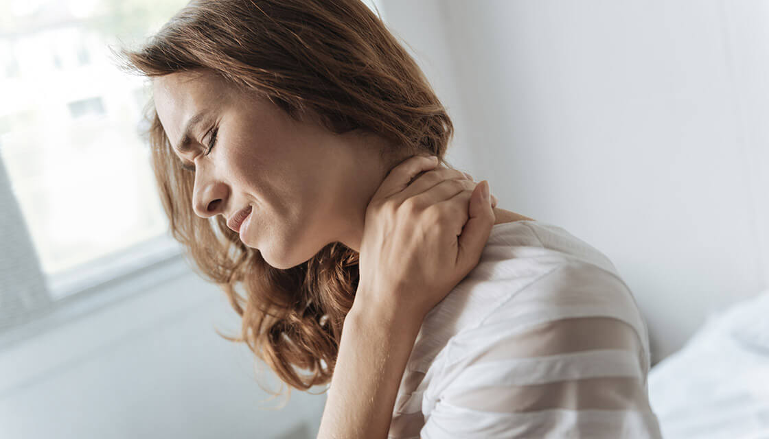 How much does a chiropractor cost and what do they do?